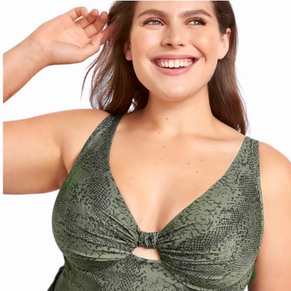 44G Snakeskin Tankini Top - Picture 7 of 8